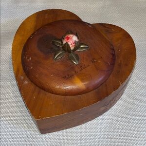 Wooden Heart-Shaped Trinket Box Floral Accent souvenir Belgrade Lakes, Maine